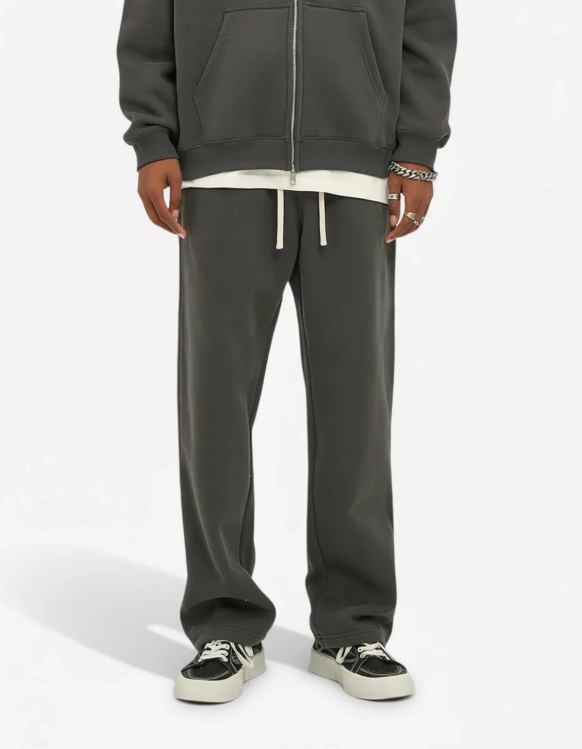 WIDE STACK JOGGER